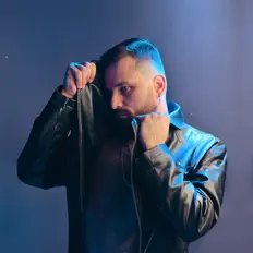 Dengarkan Mark Ricci, tonton video musik, baca bio, lihat tanggal tur & lainnya!