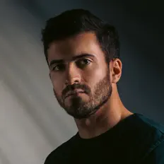 收听 Daniel Pinho (US)、观看音乐视频、阅读小传、查看巡演日期等 ！