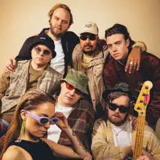 Poslechněte si interpreta GiddyGang, sledujte hudební videa, přečtěte si životopis, podívejte se na data turné a další informace.