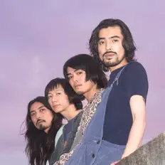 KiQ dinle, müzik videolarını izle, biyografisini oku, tur tarihlerini ve daha fazlasını gör!