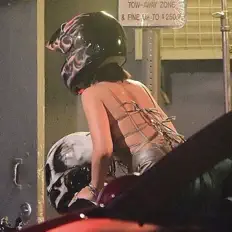 oh$h*twtf*ck을(를) 듣고, 뮤직 비디오를 보고, 약력을 읽고, 투어 일정 등을 확인하세요!
