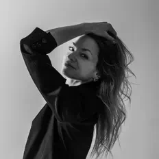 聆聽 Sara Masterson、觀看音樂影片、閱讀小傳、查看巡演日期等！