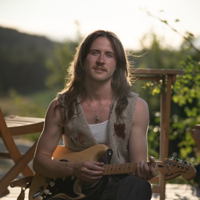 Listen to Zach Thompson, watch music videos, read bio, see tour dates & more!