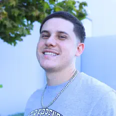 Miggy을(를) 듣고, 뮤직 비디오를 보고, 약력을 읽고, 투어 일정 등을 확인하세요!