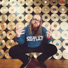 聆聽 Unkle Samm、觀看音樂影片、閱讀小傳、查看巡演日期等！