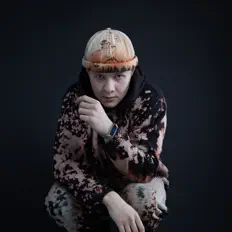 Dengarkan TOIN, tonton video musik, baca bio, lihat tanggal tur & lainnya!