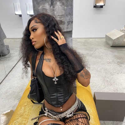 Listen to Nana Reckless, watch music videos, read bio, see tour dates & more!
