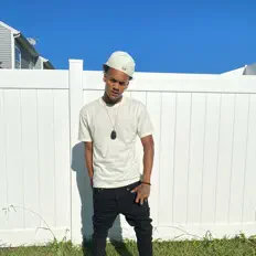 收听 KevWay、观看音乐视频、阅读小传、查看巡演日期等 ！