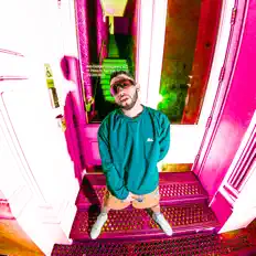 Calvin Priiceを聴いたり、ミュージックビデオを鑑賞したり、経歴やツアー日程などを確認したりしましょう！