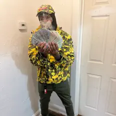 收听 DBE Meech、观看音乐视频、阅读小传、查看巡演日期等 ！