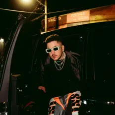 聆聽 Zafflow、觀看音樂影片、閱讀小傳、查看巡演日期等！