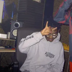 KerMan을(를) 듣고, 뮤직 비디오를 보고, 약력을 읽고, 투어 일정 등을 확인하세요!