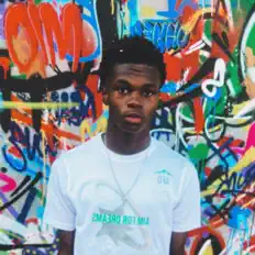 YoungT3 सुनें, म्यूज़िक वीडियो देखें, बायो पढ़ें, दौरे की तारीखें और बहुत कुछ देखें!