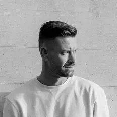 Listen to CHRIS MØRGAN, watch music videos, read bio, see tour dates & more!