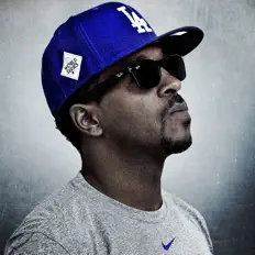 Ouve Creeze, vê vídeos de música, lê a biografia, vê as datas da digressão e muito mais!