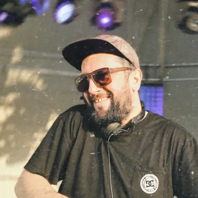 Listen to K-lu, watch music videos, read bio, see tour dates & more!