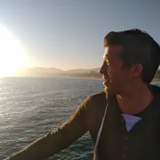 Hör dir Tomality an, schau dir Musikvideos an, lies die Biografie, finde Tourdaten und mehr!