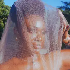 GodDessey dinle, müzik videolarını izle, biyografisini oku, tur tarihlerini ve daha fazlasını gör!