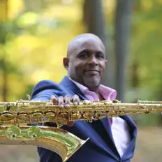 Hör dir Charles Langford an, schau dir Musikvideos an, lies die Biografie, finde Tourdaten und mehr!