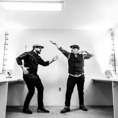 Cyclone Staticを聴いたり、ミュージックビデオを鑑賞したり、経歴やツアー日程などを確認したりしましょう！