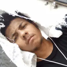 Ouve YungKingSanttana, vê vídeos de música, lê a biografia, vê as datas da digressão e muito mais!