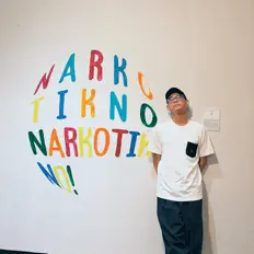 聆聽 Panji、觀看音樂影片、閱讀小傳、查看巡演日期等！