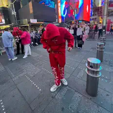 Jaygotclout_ सुनें, म्यूज़िक वीडियो देखें, बायो पढ़ें, दौरे की तारीखें और बहुत कुछ देखें!