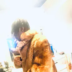 Hör dir Findwoc an, schau dir Musikvideos an, lies die Biografie, finde Tourdaten und mehr!