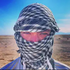 Hör dir Bagwel an, schau dir Musikvideos an, lies die Biografie, finde Tourdaten und mehr!