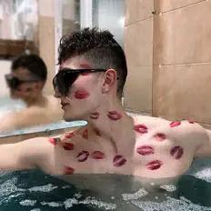 Poslechněte si interpreta trotsenko, sledujte hudební videa, přečtěte si životopis, podívejte se na data turné a další informace.