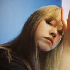 Dengarkan Riho, tonton video musik, baca bio, lihat tanggal tur & lainnya!