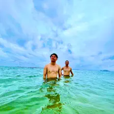 J×J dinle, müzik videolarını izle, biyografisini oku, tur tarihlerini ve daha fazlasını gör!