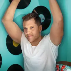 Listen to Patrick Himmel, watch music videos, read bio, see tour dates & more!