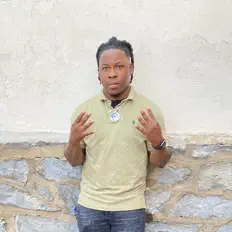 收听 treyfizzle、观看音乐视频、阅读小传、查看巡演日期等 ！