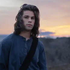 Michael David सुनें, म्यूज़िक वीडियो देखें, बायो पढ़ें, दौरे की तारीखें और बहुत कुछ देखें!