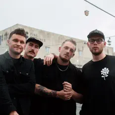 Dengarkan Cold Years, tonton video musik, baca bio, lihat tanggal tur & lainnya!