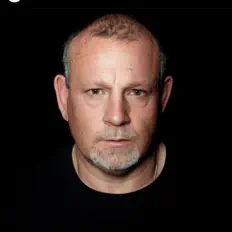 聆聽 Alfredo Magrini、觀看音樂影片、閱讀小傳、查看巡演日期等！