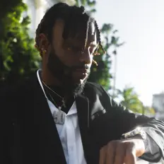 Dengarkan Yungdude, tonton video musik, baca bio, lihat tanggal tur & lainnya!