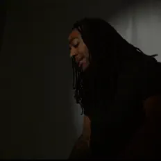 Posłuchaj wykonawcy Roc, obejrzyj teledyski, przeczytaj biografię, zobacz daty tras koncertowych i nie tylko!