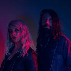 收听 2DCAT、观看音乐视频、阅读小传、查看巡演日期等 ！