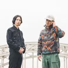 Listen to 黒衣, watch music videos, read bio, see tour dates & more!