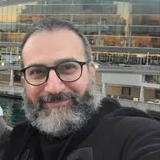 聆聽 Mohammad Amini、觀看音樂影片、閱讀小傳、查看巡演日期等！