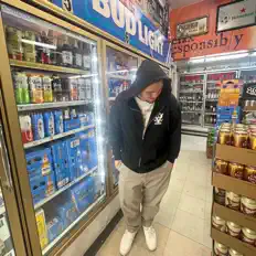 Boaz dinle, müzik videolarını izle, biyografisini oku, tur tarihlerini ve daha fazlasını gör!