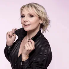 Mélissa Sailer: песни, клипы, биография, даты выступлений и многое другое.