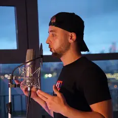 NVRMNDLUCAS सुनें, म्यूज़िक वीडियो देखें, बायो पढ़ें, दौरे की तारीखें और बहुत कुछ देखें!