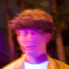 Dengarkan Symi UMI, tonton video musik, baca bio, lihat tanggal tur & lainnya!