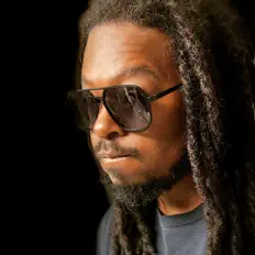 收听 Yung Crucial、观看音乐视频、阅读小传、查看巡演日期等 ！