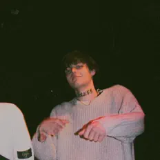 Écoutez LIL TUCK, regardez des vidéoclips, lisez la biographie, consultez les dates de tournée et plus encore !