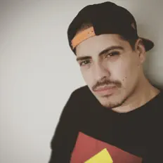 Natre Corino सुनें, म्यूज़िक वीडियो देखें, बायो पढ़ें, दौरे की तारीखें और बहुत कुछ देखें!