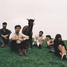 Penélopeを聴いたり、ミュージックビデオを鑑賞したり、経歴やツアー日程などを確認したりしましょう！